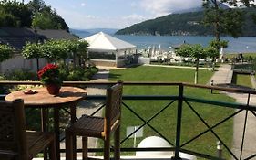 la baie des voiles ,vue lac d'Annecy ,plage privée